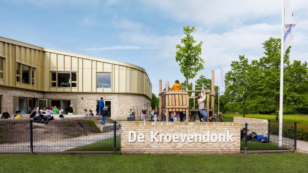 Vooraanzicht 2 IKC Kroevendonk
